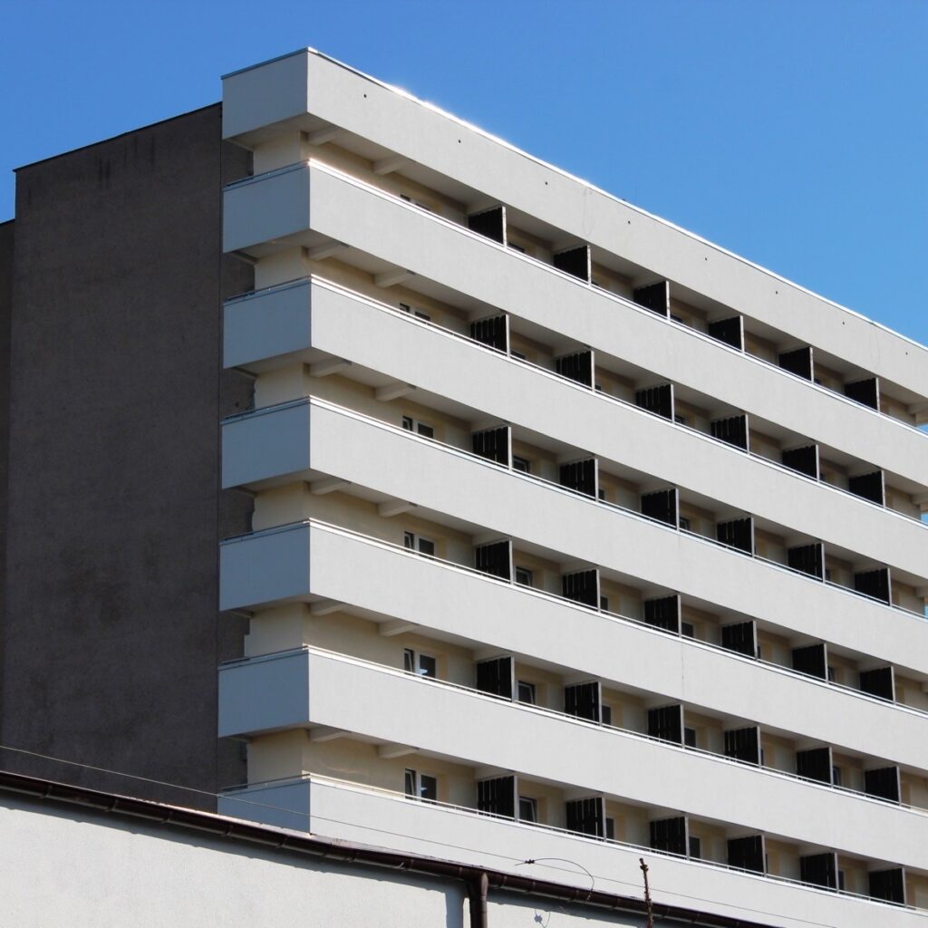 Budynek San Medical SPA & Sanatorium w Kołobrzegu, w którym Futurel wdrożył sterowanie ogrzewaniem Sinum w 156 pokojach